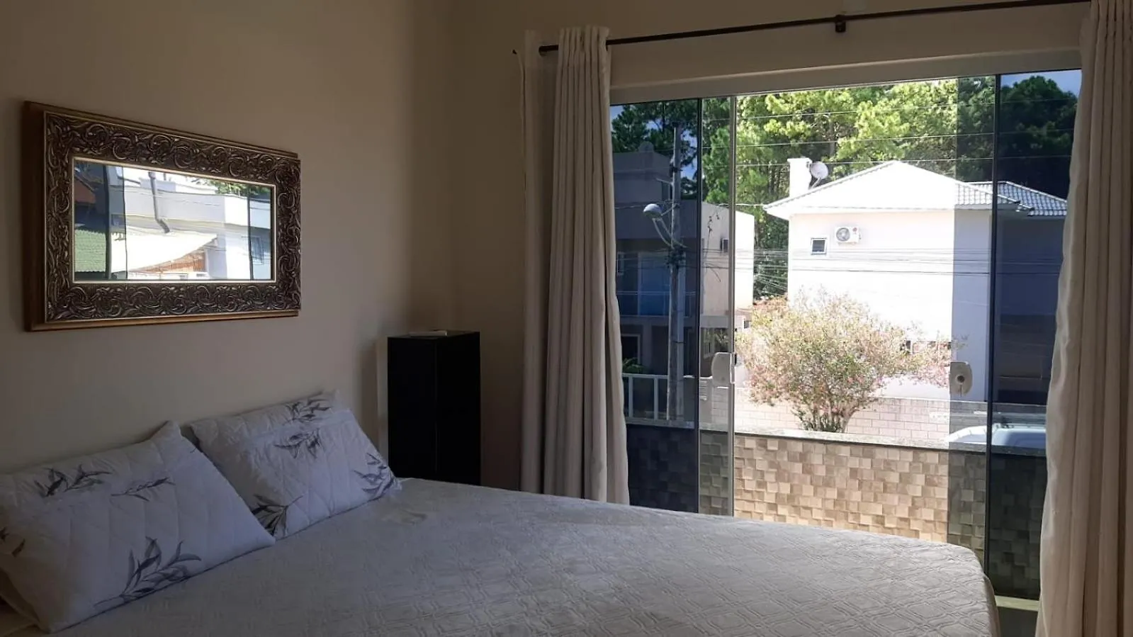 Quarto em Acomodações Particulares Mansao Red Park Floripa Apartamento Florianópolis Brasil